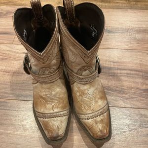 Lane, size 8 boots